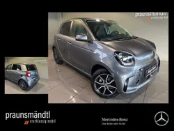 Grau Gebraucht 2021 Smart ForFour Electric Drive Passion Limousine | 12.900 € (Teuer)