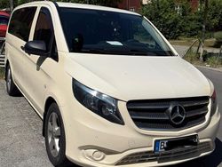 Gelb Gebraucht 2018 Mercedes Vito Van / Kleinbus | 16.500 €