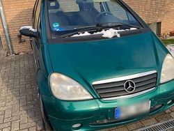 Grün Gebraucht 1998 Mercedes A140 Classic Kleinwagen | 500 € (Superpreis)