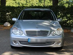 Grau Gebraucht 2005 Mercedes C200 Kombi | 3.700 €