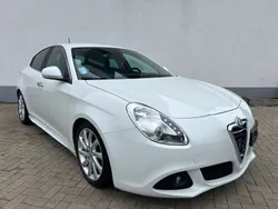 Weiß Gebraucht 2012 Alfa Romeo Giulietta Turismo Kleinwagen | 4.800 € (Superpreis)