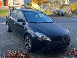 Schwarz Gebraucht 2010 Kia Ceed Spirit Kombi | 3.200 € (Superpreis)
