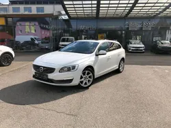 Weiß Gebraucht 2025 Volvo V60 Business Edition Kombi | 12.700 €