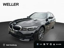 Schwarz (schwarz) Gebraucht 2021 BMW 320 Advantage Kombi | 23.970 € (Fairer Preis)