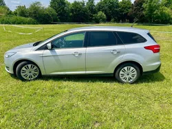 Silber Gebraucht 2018 Ford Focus Cool & Connect Kombi | 9.970 € (Guter Preis)