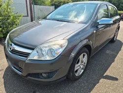 Grau Gebraucht 2009 Opel Astra Limousine | 1.950 € (Superpreis)