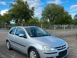 Silber Gebraucht 2004 Opel Corsa Kleinwagen | 550 € (Guter Preis)