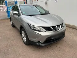 Grau Gebraucht 2017 Nissan Qashqai Acenta SUV | 8.900 € (Superpreis)