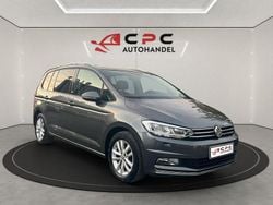 Grau Gebraucht 2017 VW Touran Sound Van / Kleinbus | 13.990 € (Fairer Preis)