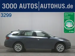 Moonweiss metallic Gebraucht 2020 Skoda Octavia RS Kombi | 29.890 € (Fairer Preis)