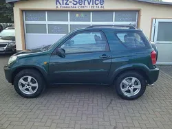 Grün Gebraucht 2003 Toyota RAV4 SUV | 7.290 € (Teuer)