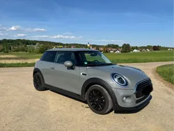 Grau Gebraucht 2018 Mini ONE Kleinwagen | 13.750 € (Fairer Preis)