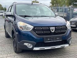 Blau Gebraucht 2018 Dacia Lodgy Stepway Van / Kleinbus | 6.999 €