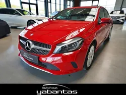 Rot Gebraucht 2016 Mercedes A180 Urban Limousine | 13.900 € (Fairer Preis)