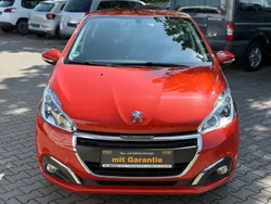 Orange Gebraucht 2018 Peugeot 208 Active Kleinwagen | 8.499 € (Fairer Preis)