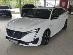 Weiß Gebraucht 2024 Peugeot 308 GT Kombi | 24.870 € (Superpreis)