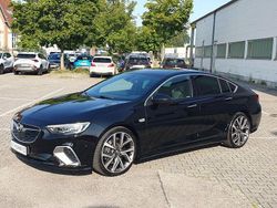 Schwarz Gebraucht 2018 Opel Insignia Limousine | 24.900 €