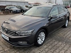 Grau Gebraucht 2019 VW Passat Business Kombi | 21.433 € (Etwas zu teuer)