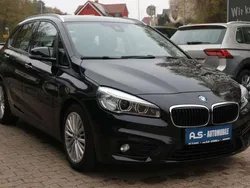 Schwarz ii Gebraucht 2016 BMW 214 Advantage Van / Kleinbus | 11.290 €