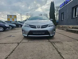 Grau Gebraucht 2015 Toyota Auris Touring Sports Edition Kombi | 9.000 € (Guter Preis)