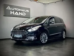 Schwarz iridiumschwarz metallic Gebraucht 2017 Ford S-MAX Vignale Van / Kleinbus | 24.999 € (Etwas zu teuer)