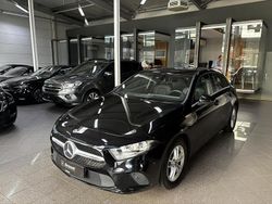 Schwarz metallic Gebraucht 2020 Mercedes A180 | 21.320 € (Guter Preis)