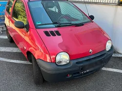 Rot Gebraucht 2003 Renault Twingo Kleinwagen | 1.150 €