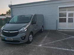 Grau Gebraucht 2014 Opel Vivaro Van | 6.500 €