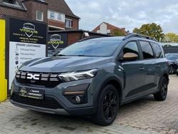 Grau Gebraucht 2024 Dacia Jogger Extreme Van / Kleinbus | 19.450 € (Guter Preis)