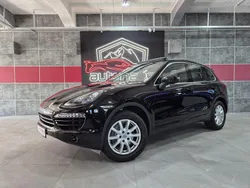 Schwarz Gebraucht 2012 Porsche Cayenne SUV | 31.000 € (Etwas zu teuer)