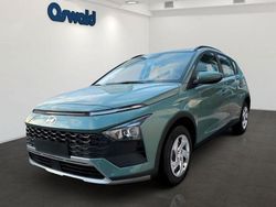 Mangrove green / mic Gebraucht 2024 Hyundai Bayon Select SUV | 19.890 € (Fairer Preis)