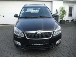 Schwarzmagic perleffekt Gebraucht 2012 Skoda Roomster Plus Edition Kombi | 7.990 € (Fairer Preis)