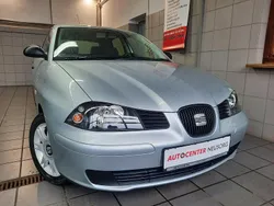 Silber Gebraucht 2004 Seat Ibiza Reference Limousine | 4.500 €