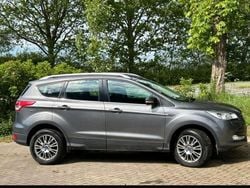 Grau Gebraucht 2015 Ford Kuga SYNC Edition SUV | 11.700 € (Superpreis)