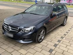 Grau Gebraucht 2014 Mercedes E220 Edition Kombi | 12.500 € (Fairer Preis)