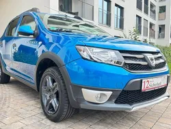 Blau Gebraucht 2015 Dacia Sandero Prestige Kleinwagen | 8.300 € (Fairer Preis)