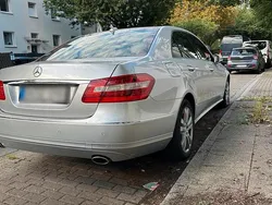 Silber Gebraucht 2011 Mercedes E300 Limousine | 9.300 € (Fairer Preis)