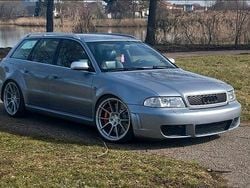 Silber Gebraucht 2001 Audi RS4 Performance Kombi | 49.900 €