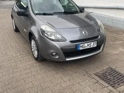 Grau Gebraucht 2009 Renault Clio II Kleinwagen | 1.500 € (Guter Preis)
