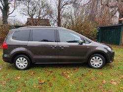 Braun Gebraucht 2015 VW Sharan Comfortline Van / Kleinbus | 13.990 € (Guter Preis)