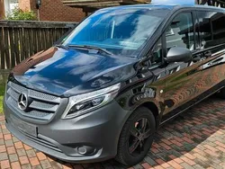 Schwarz Gebraucht 2016 Mercedes Vito Van / Kleinbus | 12.490 €