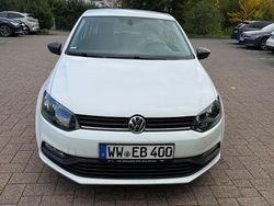 Weiß Gebraucht 2017 VW Polo Trendline Kleinwagen | 7.800 € (Fairer Preis)