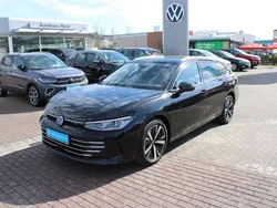 Grenadillschwarz (metallic) Gebraucht 2024 VW Passat Business Kombi | 41.990 €