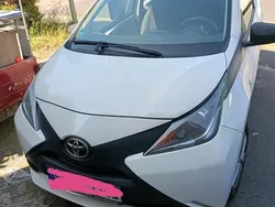 Weiß Gebraucht 2017 Toyota Aygo Kleinwagen | 4.111 € (Guter Preis)