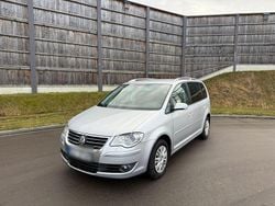 Silber Gebraucht 2007 VW Touran Highline Van / Kleinbus | 4.999 € (Teuer)