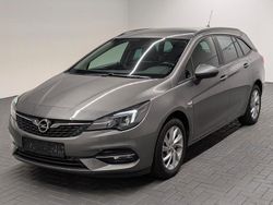 Quarzgraumet. Gebraucht 2020 Opel Astra Kombi | 12.980 € (Fairer Preis)