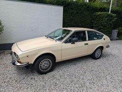 Beige Gebraucht 1981 Alfa Romeo Alfetta Coupé | 8.000 €