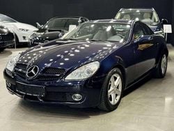 Tansanitblau metalliclack Gebraucht 2010 Mercedes SLK200 Cabrio | 12.950 € (Fairer Preis)