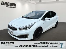 Weiss Gebraucht 2018 Kia Ceed DREAM-TEAM Edition Limousine | 11.480 € (Fairer Preis)