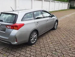 Toyota Auris Hybrid